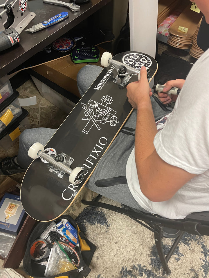 Crucifixio Complete Skateboard 8.25 Steep