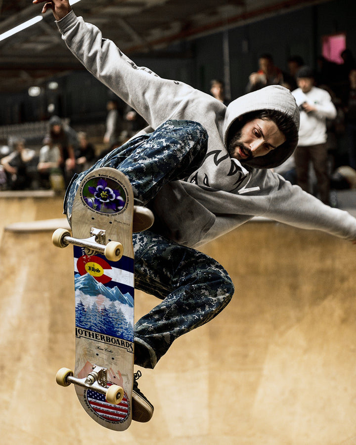 Colorado Complete Skateboard 8.25 Steep